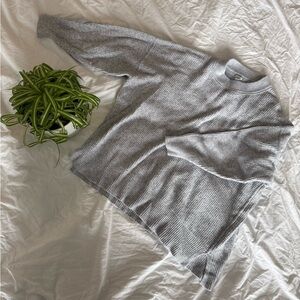 Aerie Light Gray Women's Crew Neck Sweater, size Small